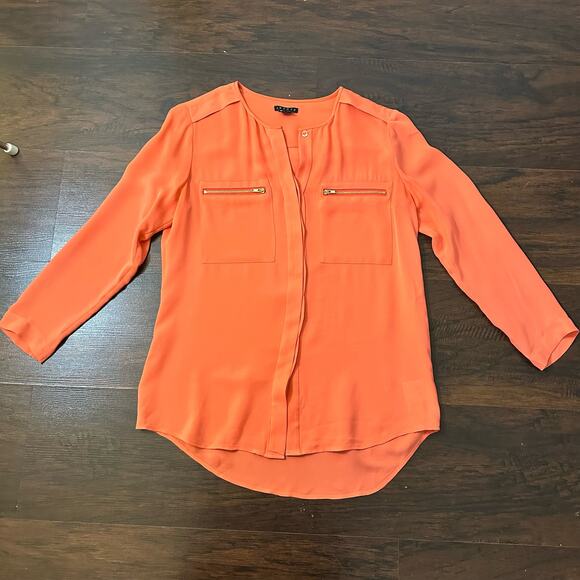Theory coral three-quarter sleeve button down silk blouse size P - Picture 7 of 13